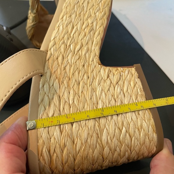 Marc Fisher size 11 platform Espadrille sandal - Picture 4 of 4